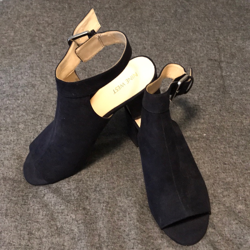 Nine West Ankle Strap.  Size 9.0 (US)